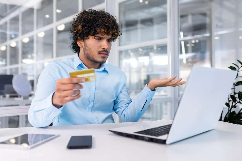 does my business credit affect my personal credit​