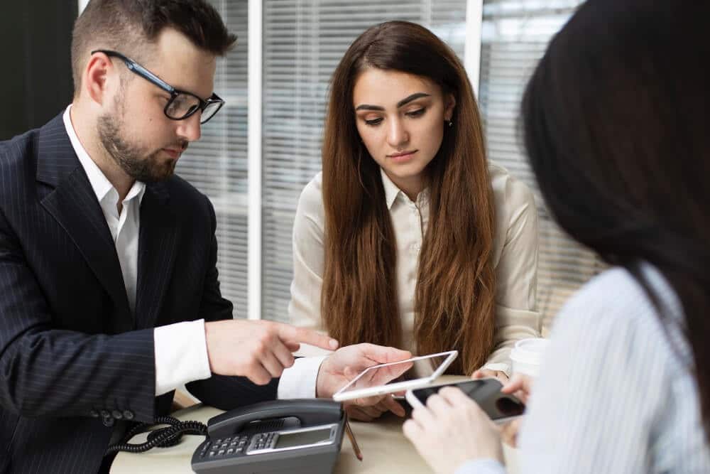 documents you need to open a business bank account​